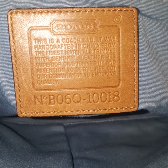 Authentic Coach Crossbody bag - Picture 5 of 8